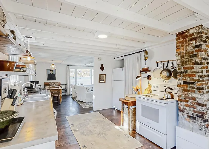 Mill Cove Cottage